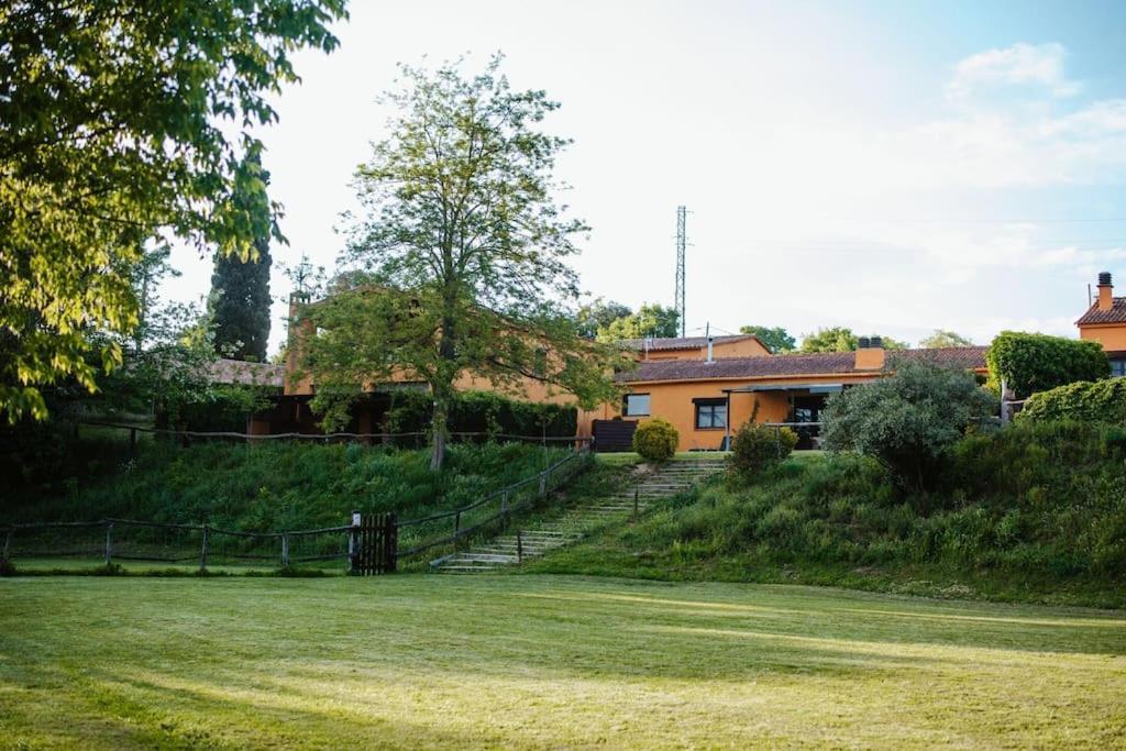 Casa Rural En El Campo Las Dalias Тордера Экстерьер фото